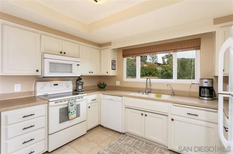 1766 Elevado Rd, Vista, CA 92084 photo 12