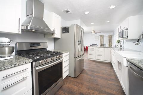 5294 Leon St, Oceanside, CA 92057 photo 4