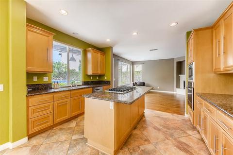 6463 Pyrus Pl, Carlsbad, CA 92011 photo 8