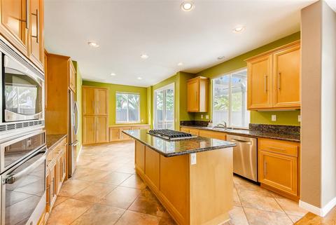 6463 Pyrus Pl, Carlsbad, CA 92011 photo 9