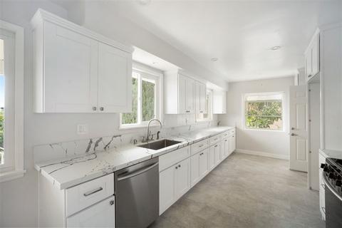 6351 Lambda Dr, San Diego, CA 92120 photo 8