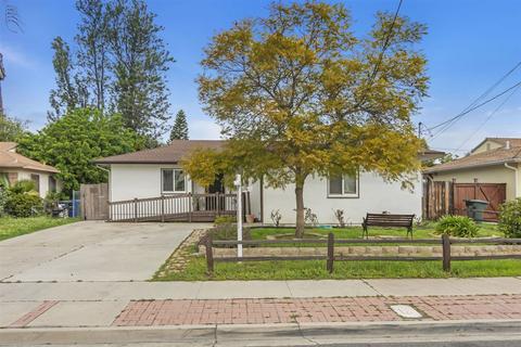 8438 Denton St, La Mesa, CA 91942 photo 1