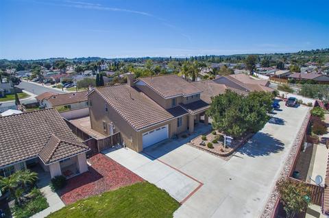 481 Christina Ct, Oceanside, CA 92058 photo 4