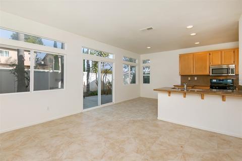 275 Diamante Way, Oceanside, CA 92056 photo 11