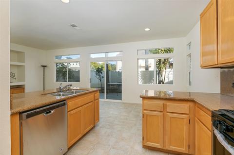 275 Diamante Way, Oceanside, CA 92056 photo 9