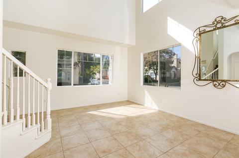 275 Diamante Way, Oceanside, CA 92056 photo 4