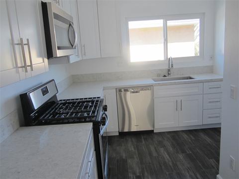 4265 Mesa Vista Way #2, Oceanside, CA 92057 photo 2