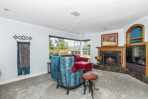 1951 Rockhoff Ln, Escondido, CA 92026 photo 5