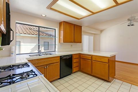 3837 Elderberry Gln, Escondido, CA 92025 photo 24