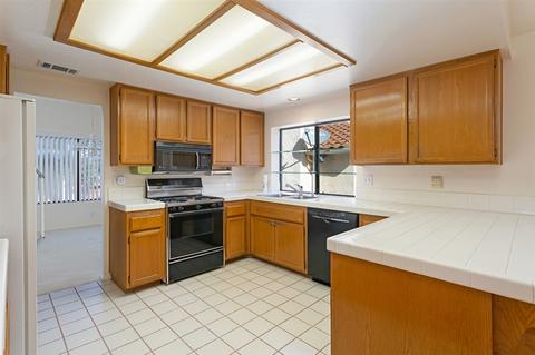 3837 Elderberry Gln, Escondido, CA 92025 photo 22