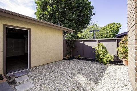 526 Plum Tree Way, Oceanside, CA 92058 photo 8