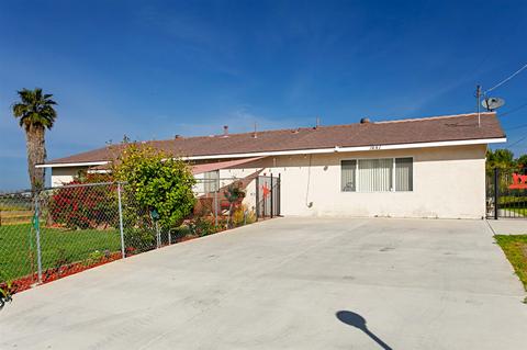 1447 Hedionda Ave, Vista, CA 92081 photo 1