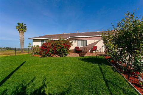 1447 Hedionda Ave, Vista, CA 92081 photo 4
