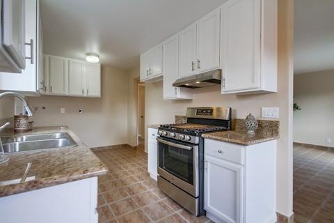 155 Avenida Del Gado, Oceanside, CA 92057 photo 9