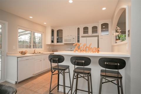 13917 Hawick Dr, El Cajon, CA 92021 photo 8