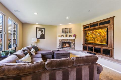 2960 Burnet Dr, Escondido, CA 92027 photo 7
