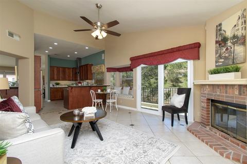 2135 Willowbrook St, Escondido, CA 92029 photo 9
