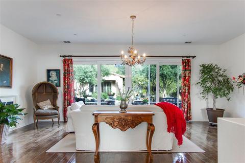 995 Audrey Pl, Vista, CA 92084 photo 2