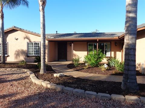 820 Palm Ter, Escondido, CA 92025 photo 3