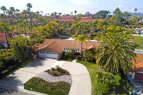 1368 Stoneridge Cir, Escondido, CA 92029 photo 2