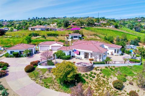 3111 Knottwood Way, Fallbrook, CA 92028 photo 1