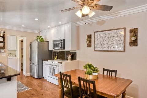 1268 Evergreen Dr, Cardiff, CA 92007 photo 2