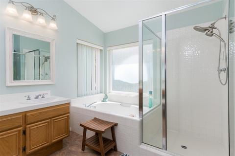 1024 Gallery Dr, Oceanside, CA 92057 photo 17