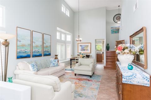 1024 Gallery Dr, Oceanside, CA 92057 photo 2