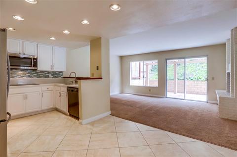 7410 Brava St, Carlsbad, CA 92009 photo 9