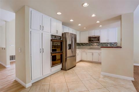 7410 Brava St, Carlsbad, CA 92009 photo 8