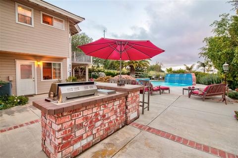 393 Sheila Ln, Fallbrook, CA 92028 photo 8