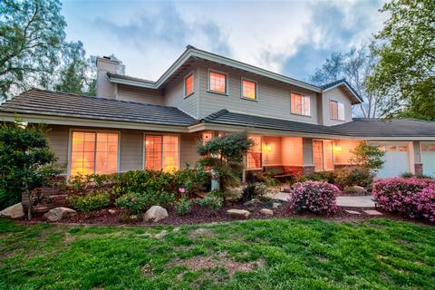 393 Sheila Ln, Fallbrook, CA 92028 photo 4