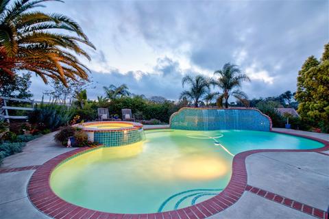 393 Sheila Ln, Fallbrook, CA 92028 photo 6