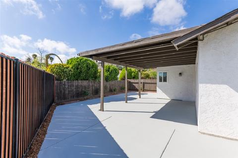 1547 Rolling Hills Dr, Oceanside, CA 92056 photo 19