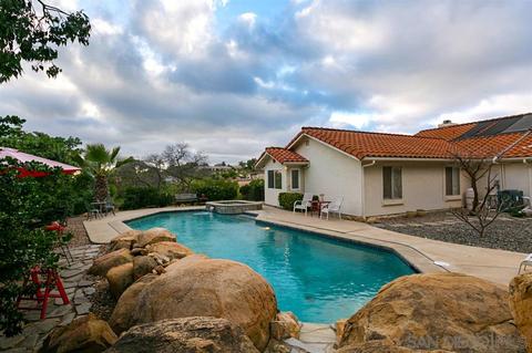 757 Mason Cir, Vista, CA 92084 photo 3