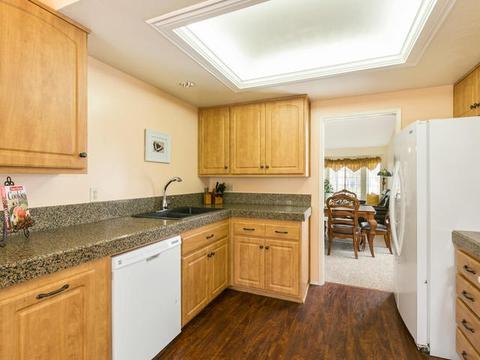 854 Sunningdale Dr, Oceanside, CA 92057 photo 9