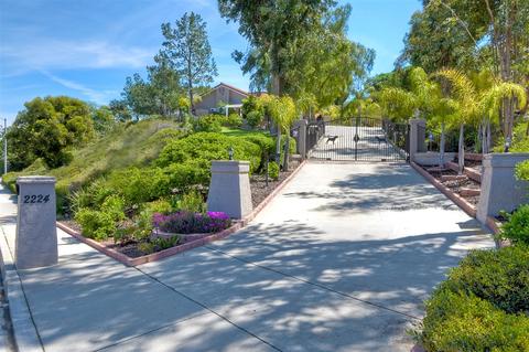 2224 Eucalyptus Ave, Escondido, CA 92029 photo 3