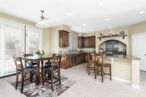 2339 Carioca, Vista, CA 92084 photo 13