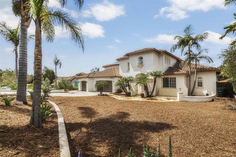 2339 Carioca, Vista, CA 92084 photo 3
