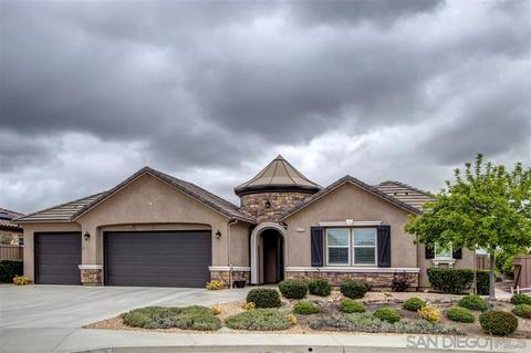 2078 James Gaynor St, Fallbrook, CA 92028 photo 1