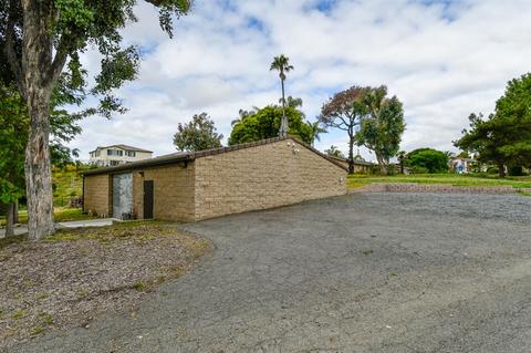 1315 Ridge Rd, Vista, CA 92081 photo 18