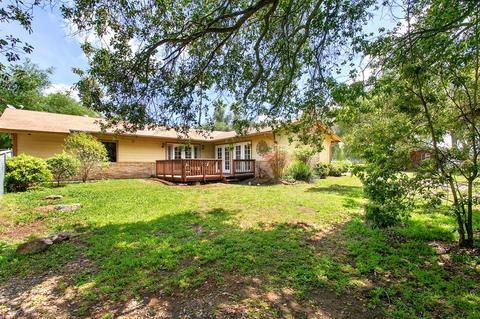 1445 York Dr, Vista, CA 92084 photo 3