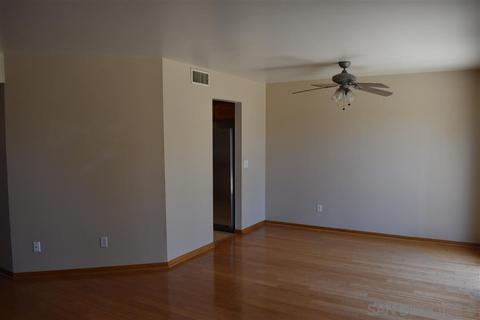 6906 Peach Tree Rd, Carlsbad, CA 92011 photo 8