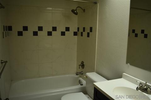 6906 Peach Tree Rd, Carlsbad, CA 92011 photo 20