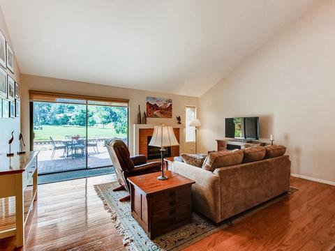 2751 Almendra Ct, Fallbrook, CA 92028 photo 4