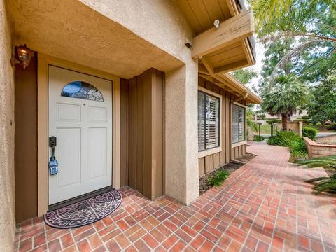 2751 Almendra Ct, Fallbrook, CA 92028 photo 2