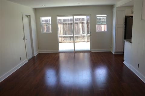 1060 Harding St, Escondido, CA 92027 photo 8