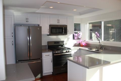 1060 Harding St, Escondido, CA 92027 photo 4