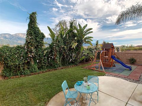 1397 Seth Loop N, Upland, CA 91784 photo 14