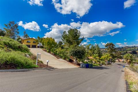 1925 Townsend Pl, El Cajon, CA 92019 photo 2